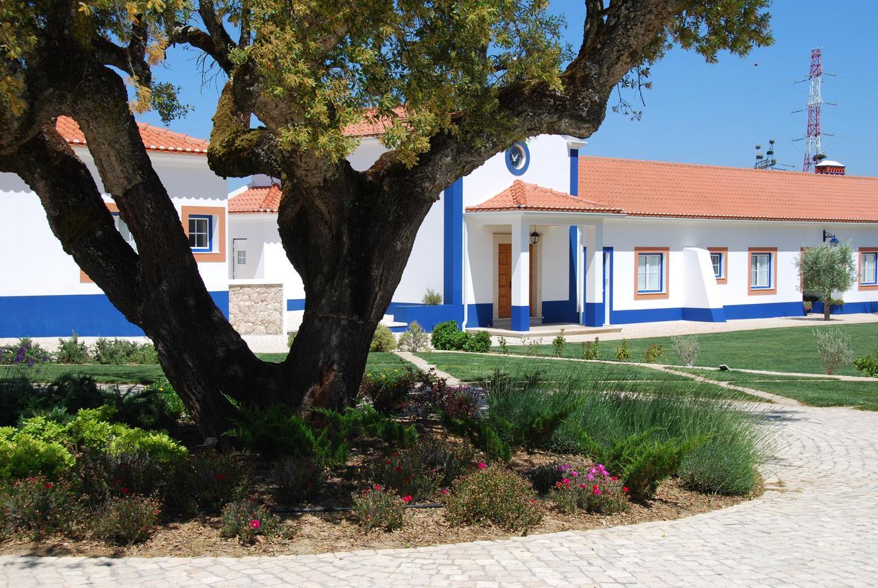 Quinta Da Torre - Casas De Campo Bed and Breakfast Alenquer Buitenkant foto